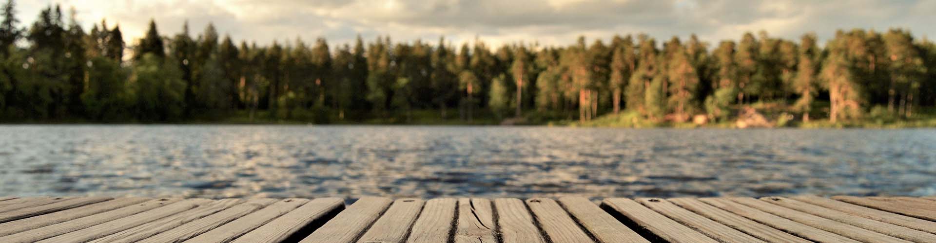 Dormir dans une cabane dans les arbres en Suède